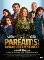 Affiche : Les Parfait(s) : arnaques en famille